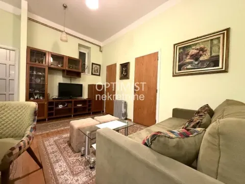 Rent, two bedroom apartment, 45m², Obilićev Venac, Beograd - image 1