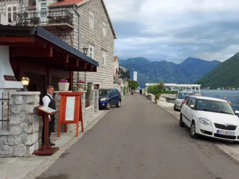 Izdavanje, ugostiteljski objekat, 230m², Perast, Kotor - image 4