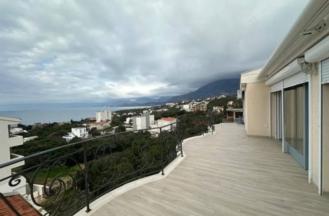 Sale, two bedroom apartment, 116m², Utjeha, Bar