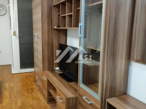 Izdavanje, stan, 26m², Grbavica, Novi Sad Sve Podlokacije - image 5