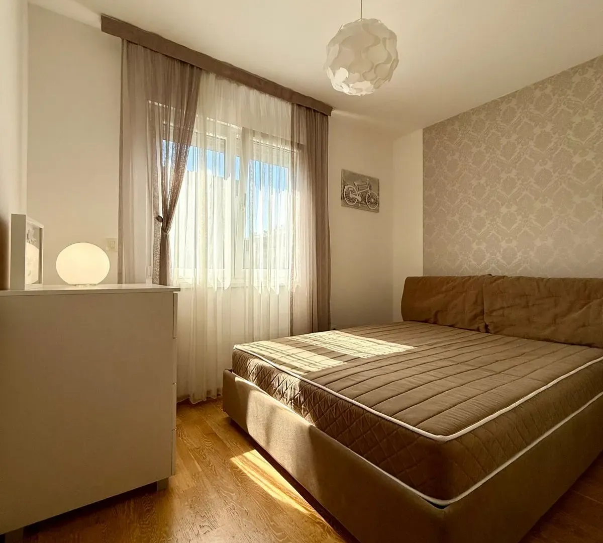 Izdavanje, jednosoban stan, 47m², Blok 9, Podgorica