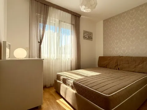 Rent, one bedroom apartment, 47m², Blok 9, Podgorica - image 9