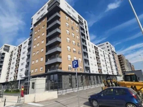 Rent, one bedroom apartment, 47m², Stari Aerodrom, Podgorica - image 1