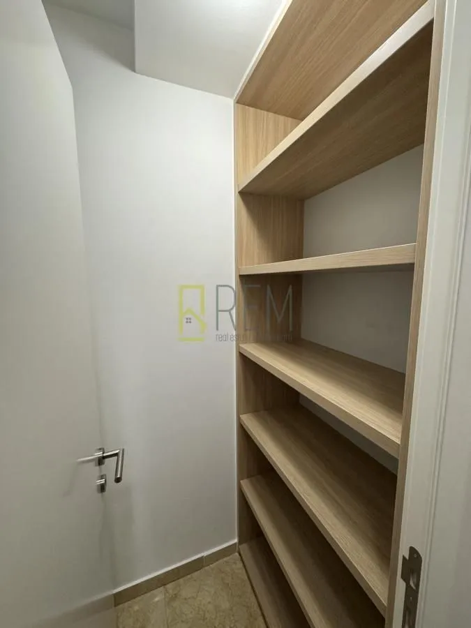 Rent, three bedroom apartment, 161m², Gorica C, Podgorica