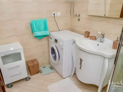 Sale, one bedroom apartment, 65m², Petrovac, Budva - image 8