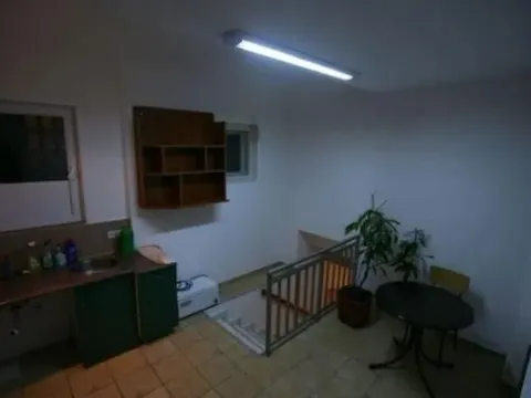 Izdavanje, dvosoban stan, 70m², Đeram Pijaca, Beograd - image 3