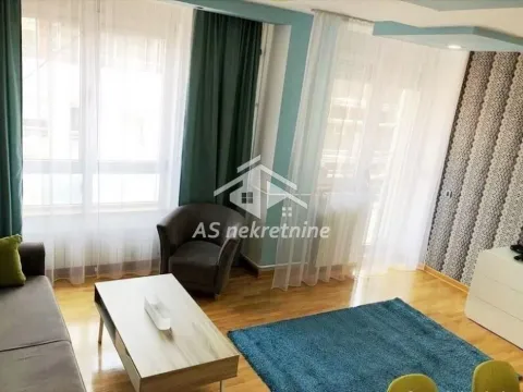 Izdavanje, trosoban stan, 85m², Vračar Sve Podlokacije, Beograd - image 5