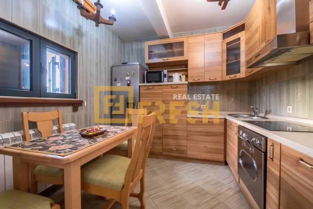 Prodaja, kuća, 300m², Žabljak, Crna Gora