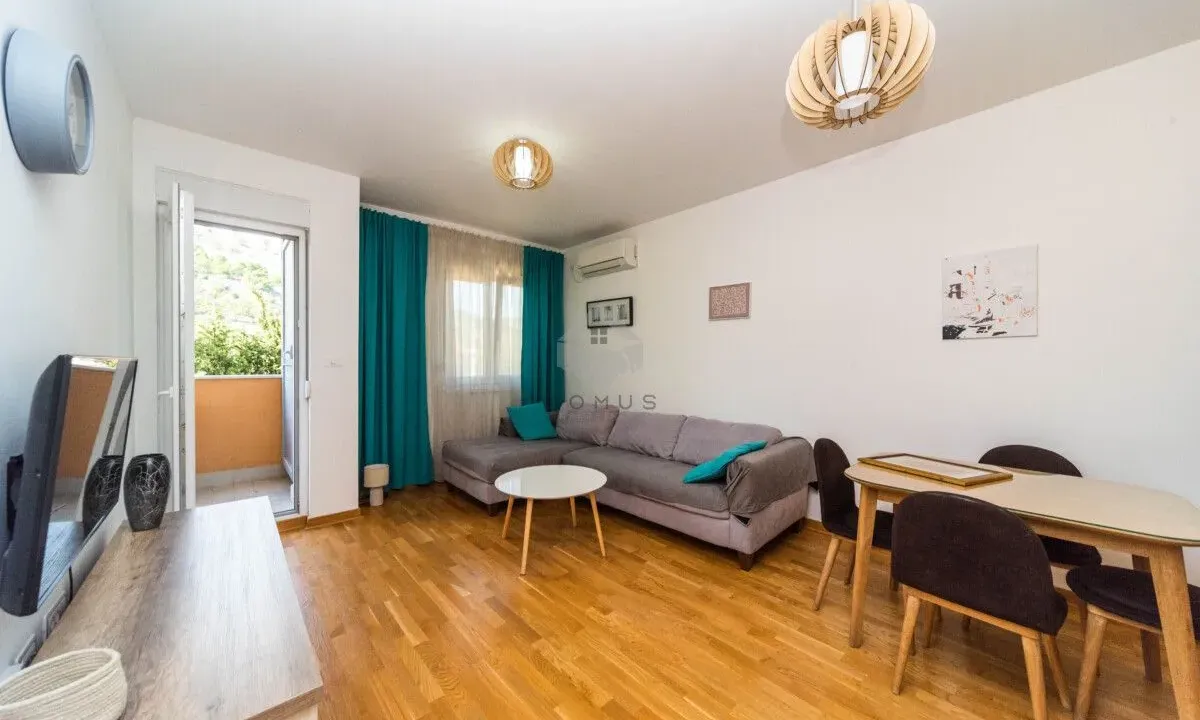 Izdavanje, jednosoban stan, 44m², City Kej, Podgorica