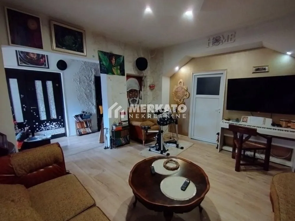Prodaja, kuća, 294m², Mužljanska kolonija, Zrenjanin