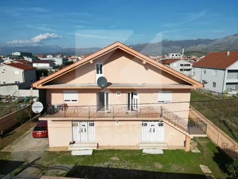 Sale, house, 246m², Karaburško Polje, Podgorica - image 3