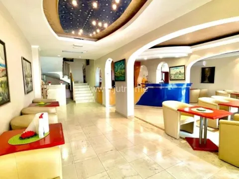 Prodaja, ugostiteljski objekat, 1300m², Budva, Crna Gora - image 6