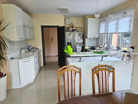 Prodaja, kuća, 180m², Pantelej, Niš - image 5