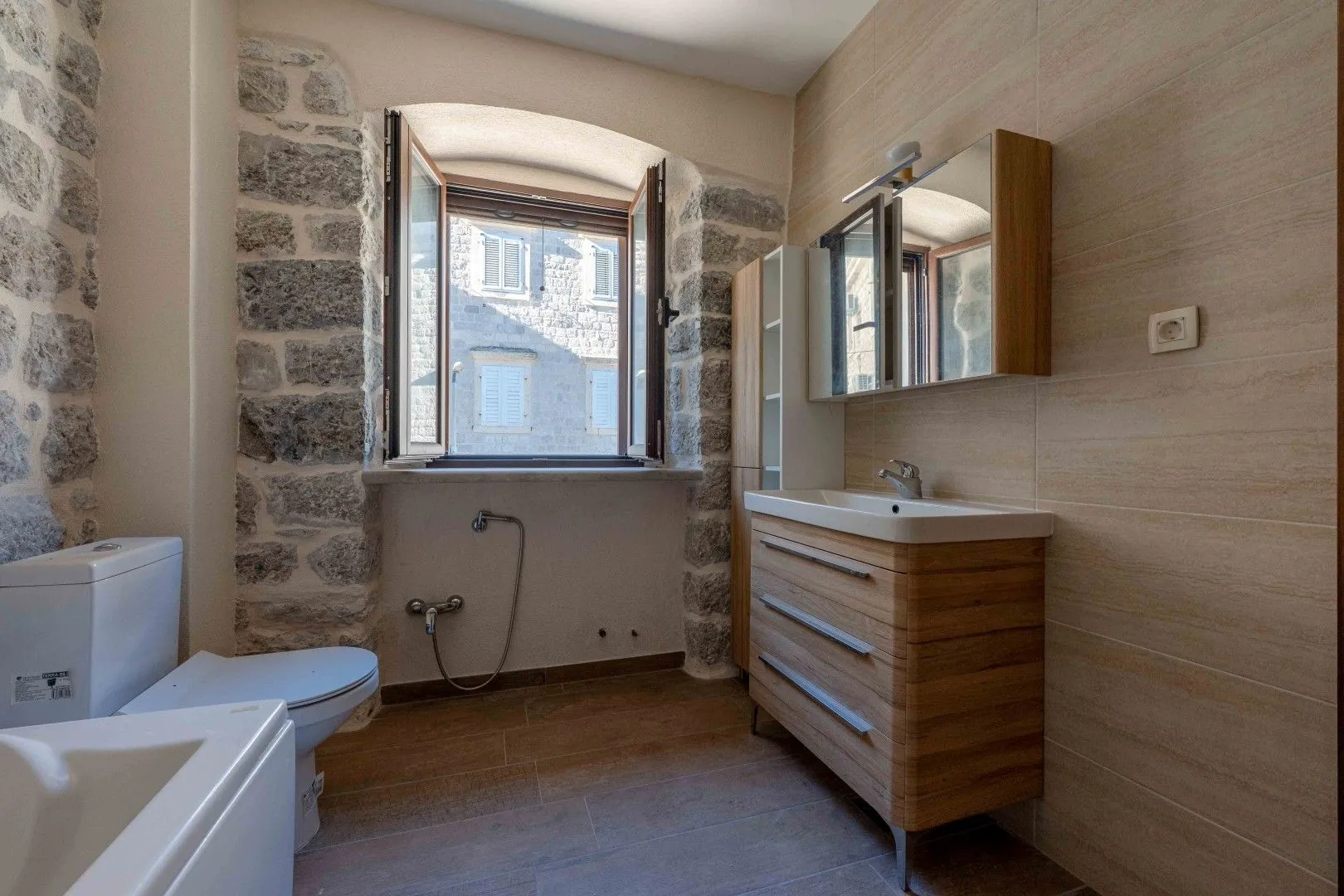 Prodaja, kuća, 130m², Muo, Kotor