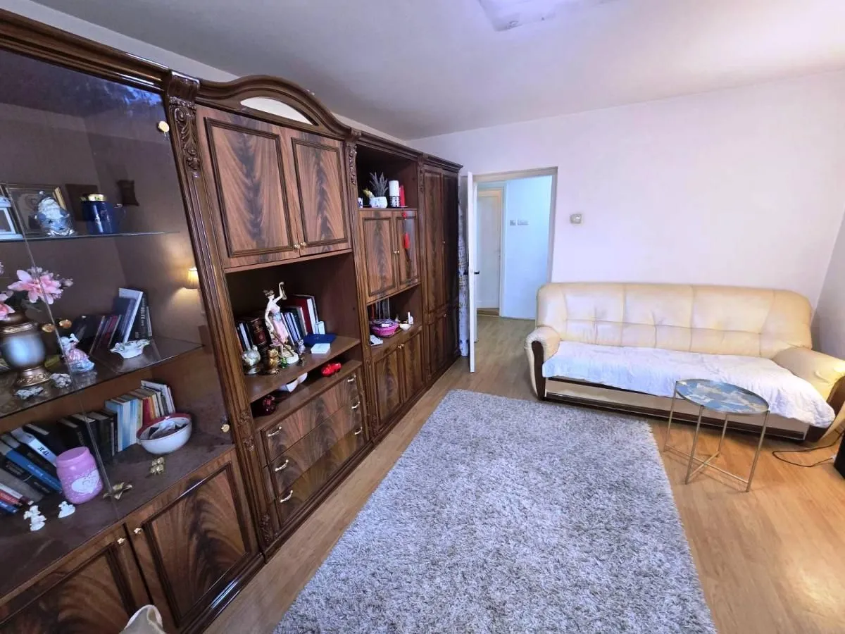 Rent, three bedroom apartment, 66m², Crveni Pevac, Niš