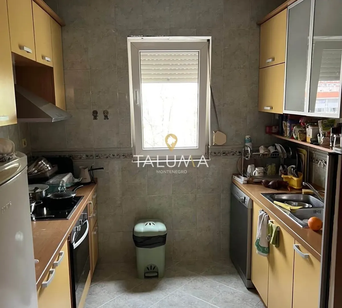 Sale, apartment, 125m², Centar, Bar