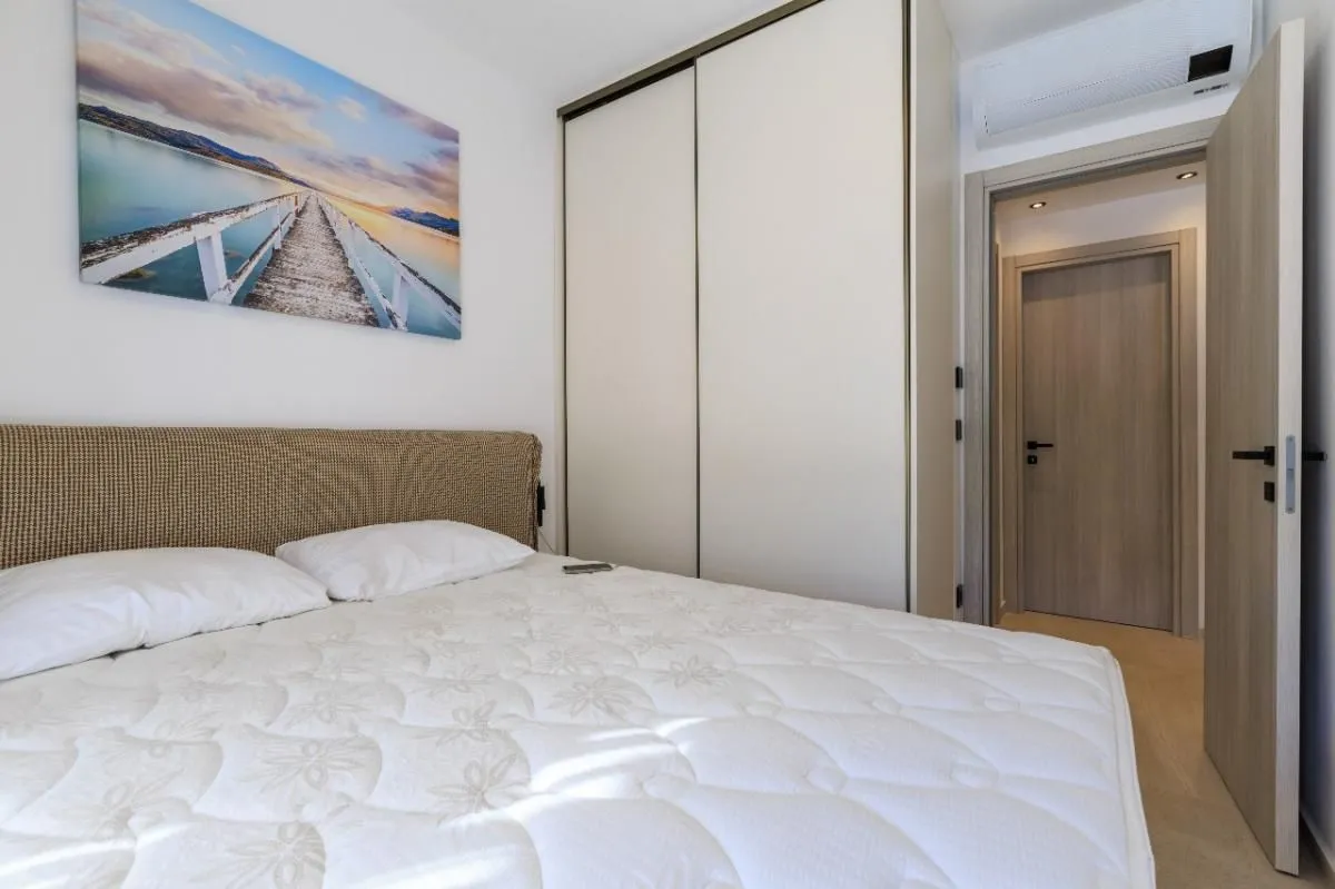 Prodaja, dvosoban stan, 154m², Donja Lastva, Tivat