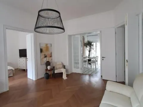 Sale, three bedroom apartment, 110m², Zeleni Venac, Beograd - image 1