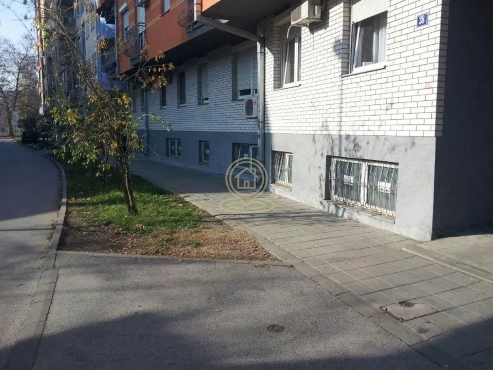 Sale, office space, 270m², Sajmište, Novi Sad