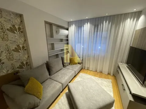 Izdavanje, dvosoban stan, 42m², Centar, Novi Sad - image 2