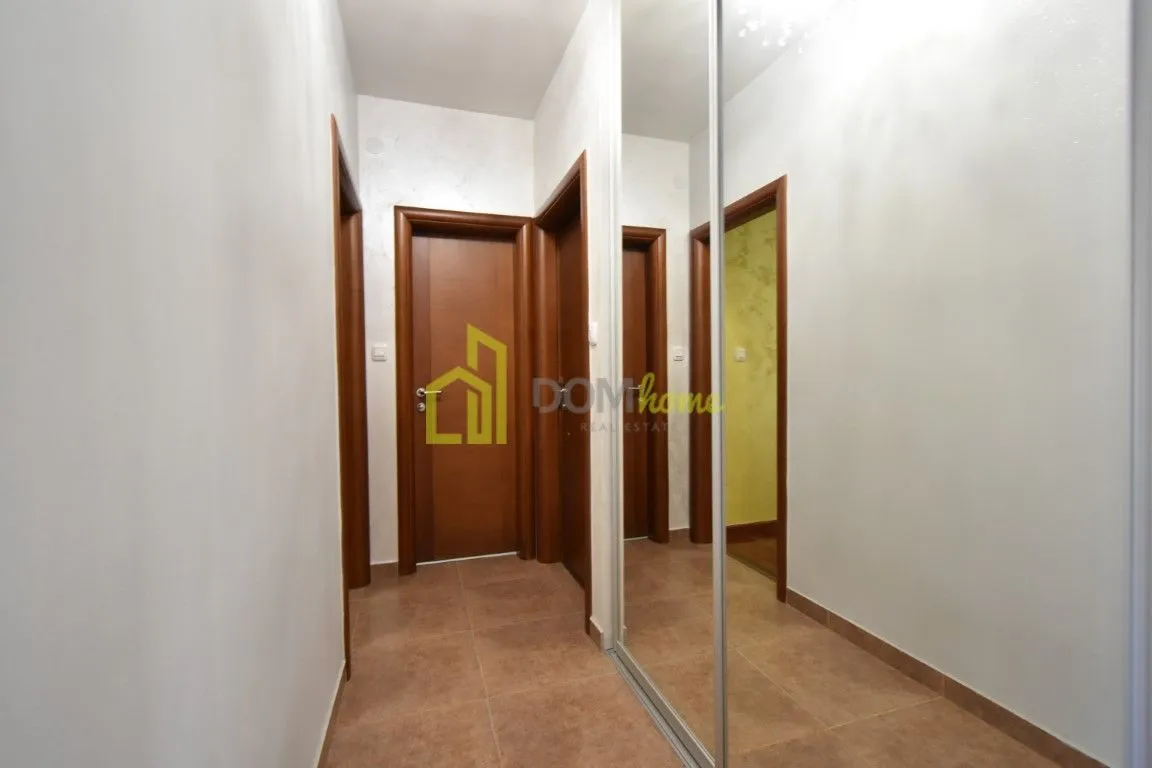 Prodaja, dvosoban stan, 90m², Gorica C, Podgorica