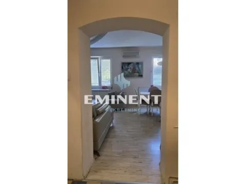 Izdavanje, trosoban stan, 73m², Slavija, Vračar Sve Podlokacije - image 3