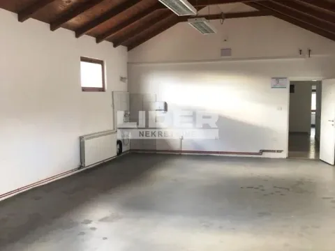 Rent, office space, 325m², Surčin, Beograd - image 17