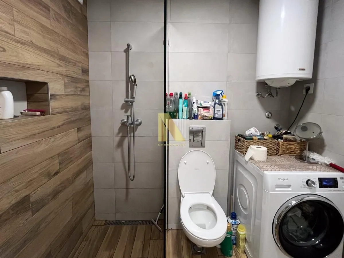 Prodaja, trosoban stan, 64m², Banatić, Novi Sad Sve Podlokacije
