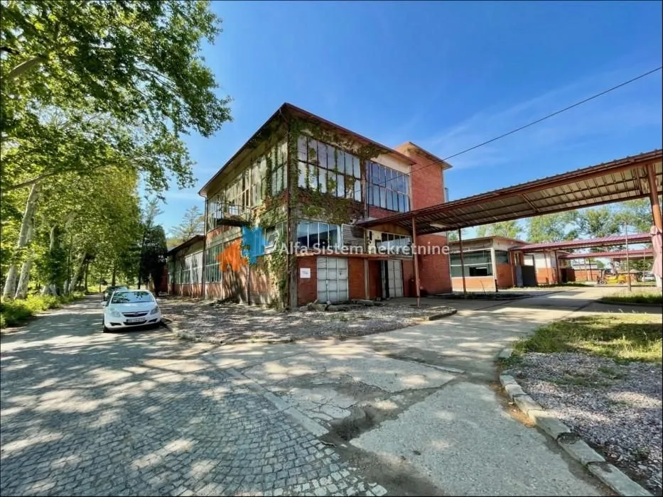 Izdavanje, poslovni prostor, 770m², Palilula Sve Podlokacije, Beograd