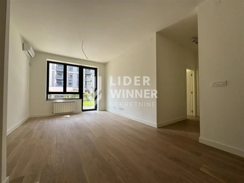 Sale, three bedroom apartment, 79m², Savski Venac, Beograd