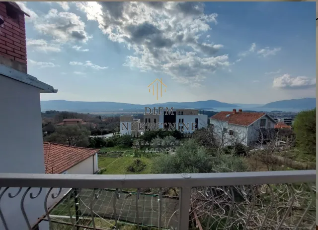 Rent, studio apartment, 30m², Kavač, Kotor