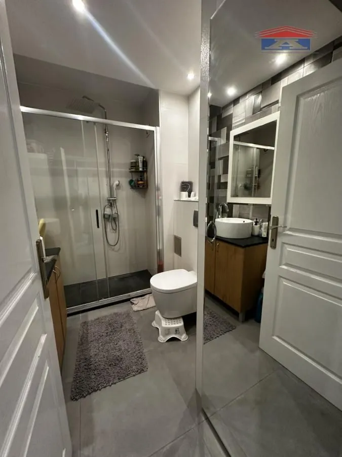 Prodaja, četvorosoban stan, 116m², Grbavica, Novi Sad Sve Podlokacije