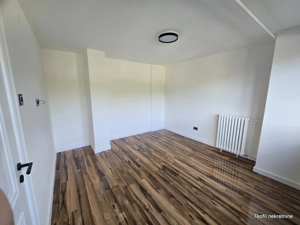 Prodaja, trosoban stan, 80m², Novi Beograd Blok 28, Novi Beograd Sve Podlokacije