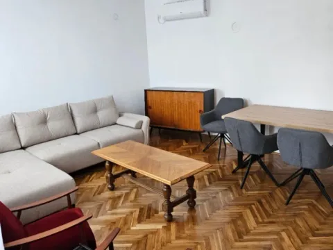 Rent, house, 90m², Brdišta, Tivat - image 11