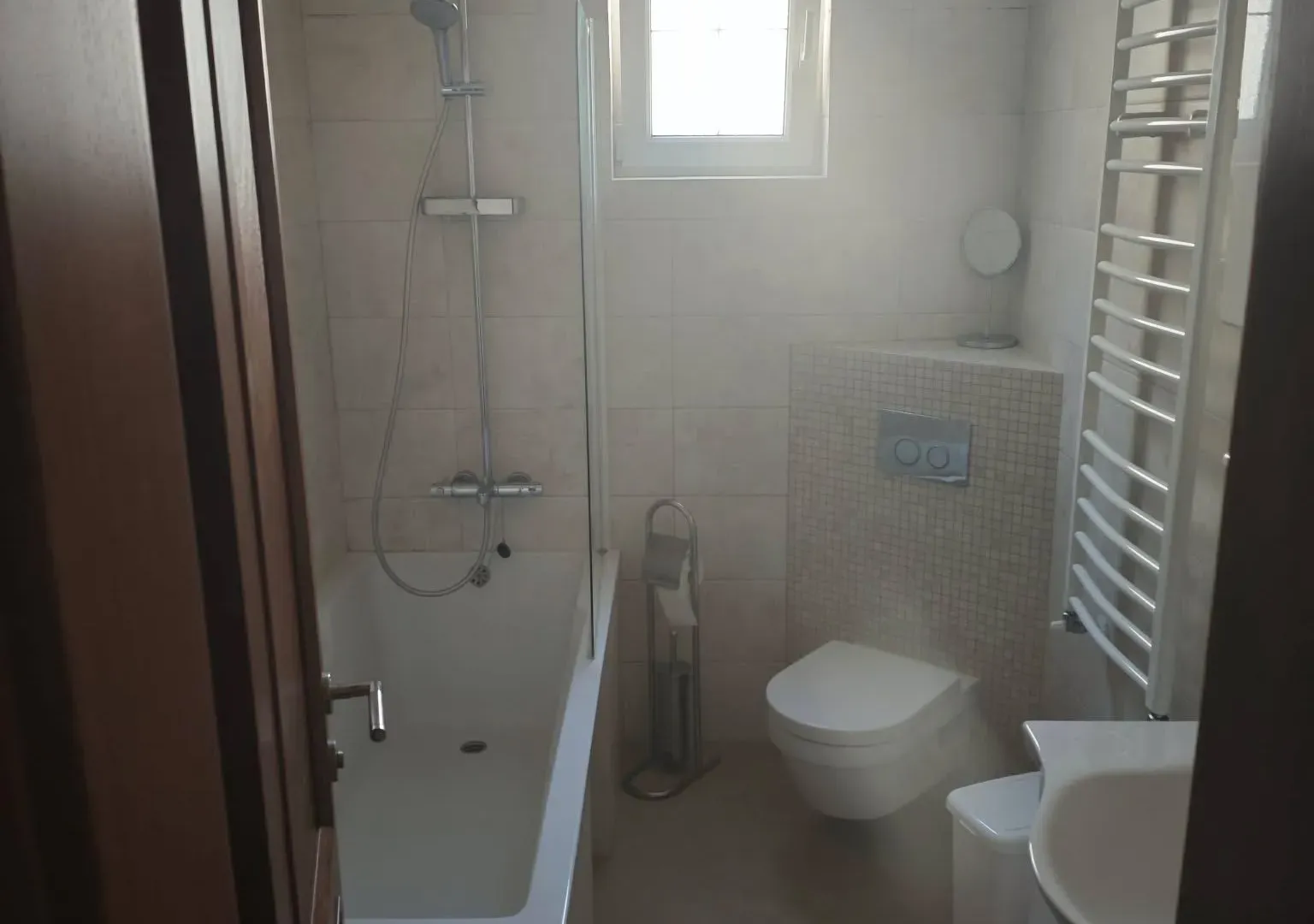 Rent, three bedroom apartment, 130m², Dobrota, Kotor