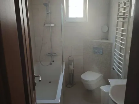 Rent, three bedroom apartment, 130m², Dobrota, Kotor - image 10