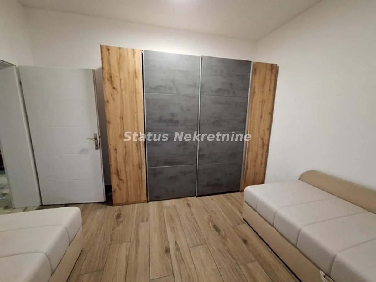 Izdavanje, trosoban stan, 70m², Petrovaradin, Novi Sad