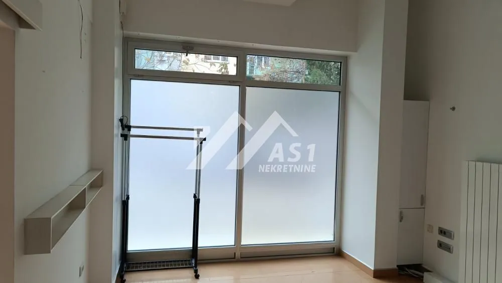Prodaja, dvosoban stan, 69m², Grbavica, Novi Sad Sve Podlokacije