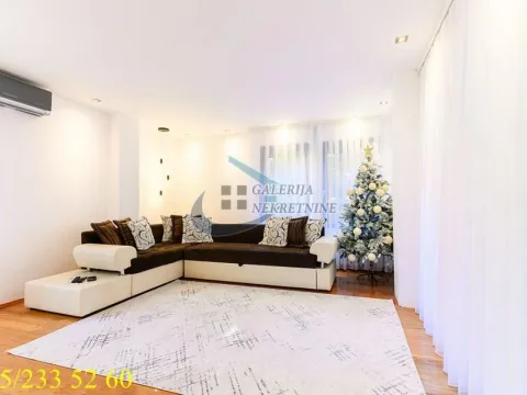 Prodaja, trosoban stan, 95m², Čukarica, Beograd