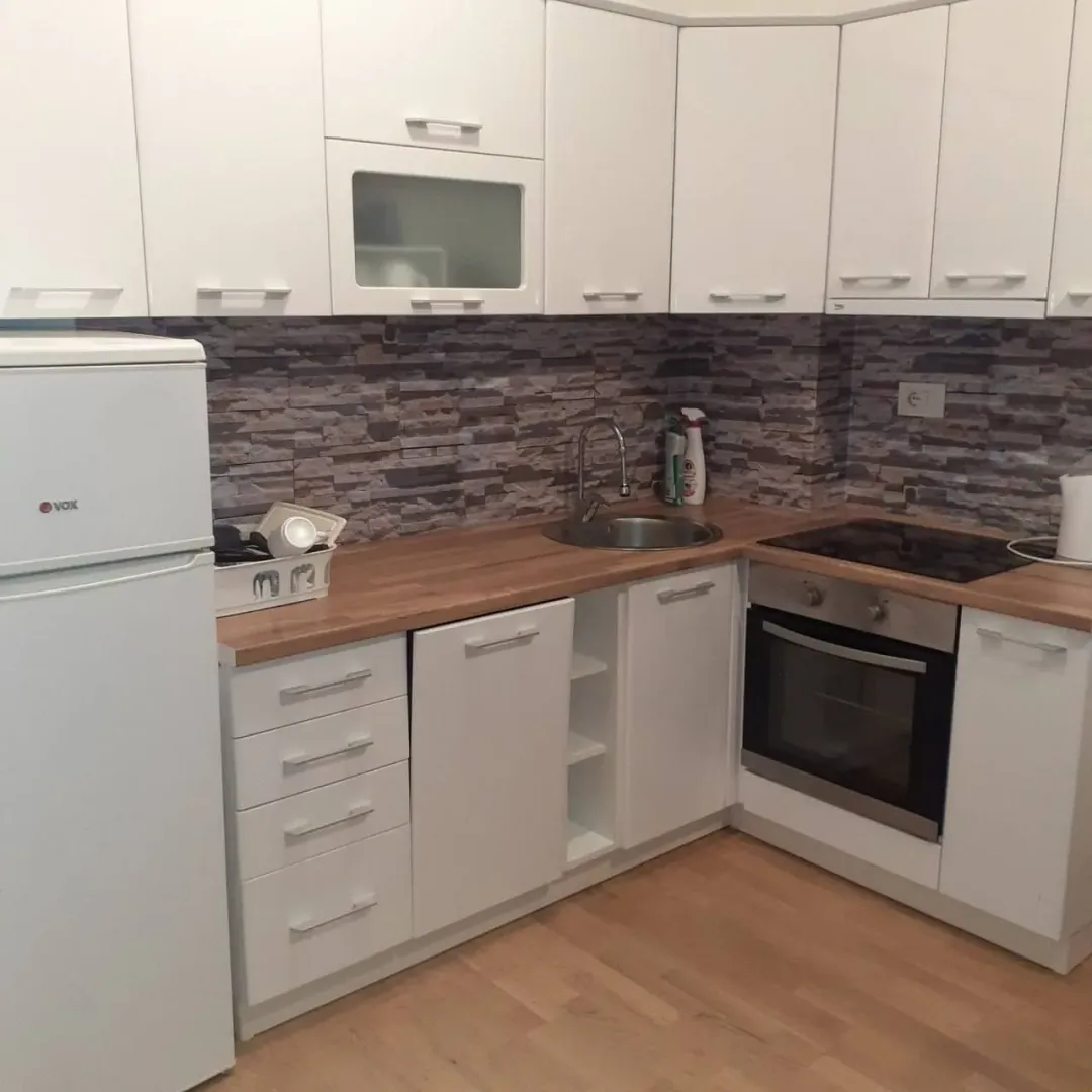 Rent, one bedroom apartment, 43m², Bečići, Budva