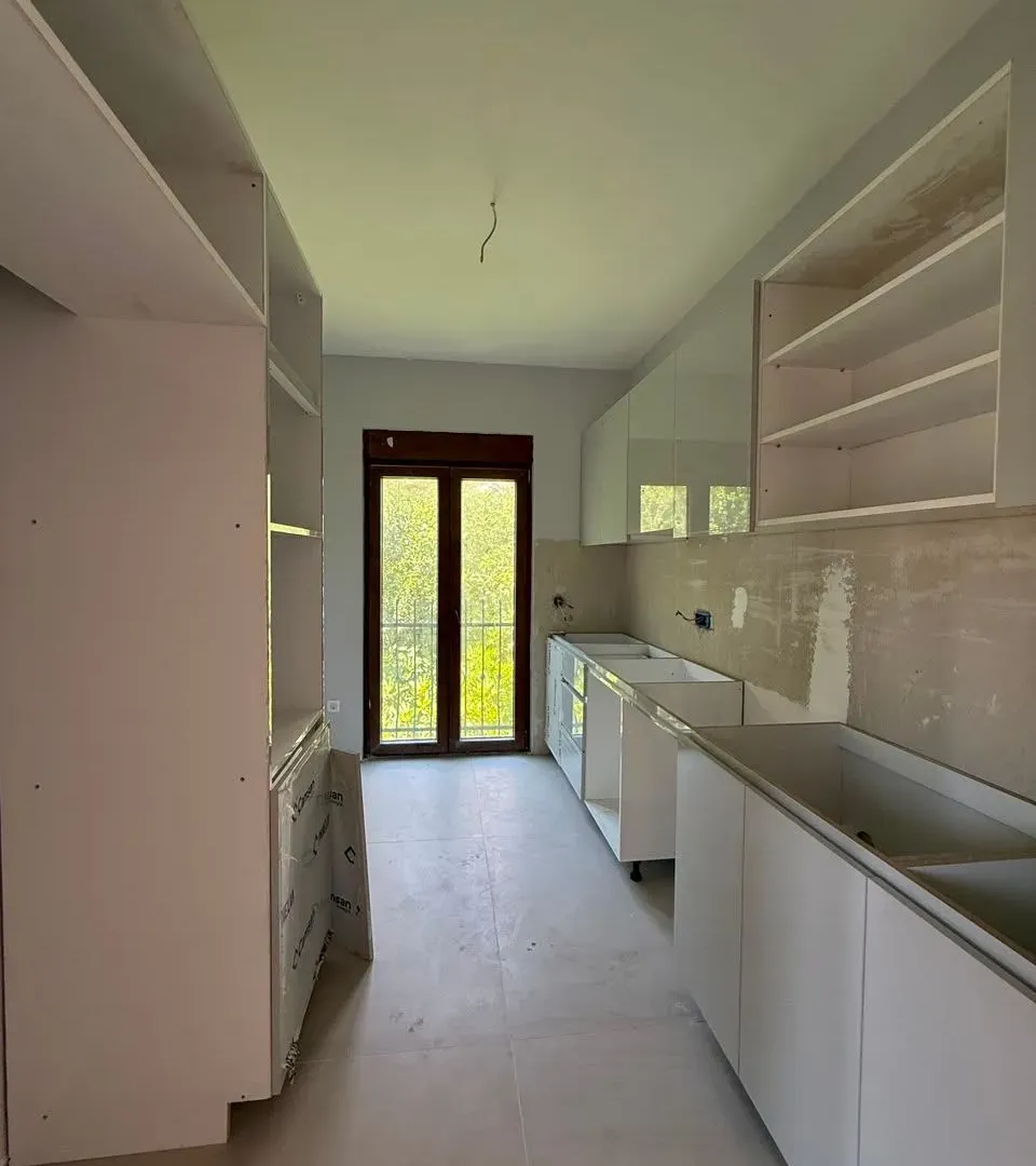 Prodaja, trosoban stan, 107m², Bečići, Budva