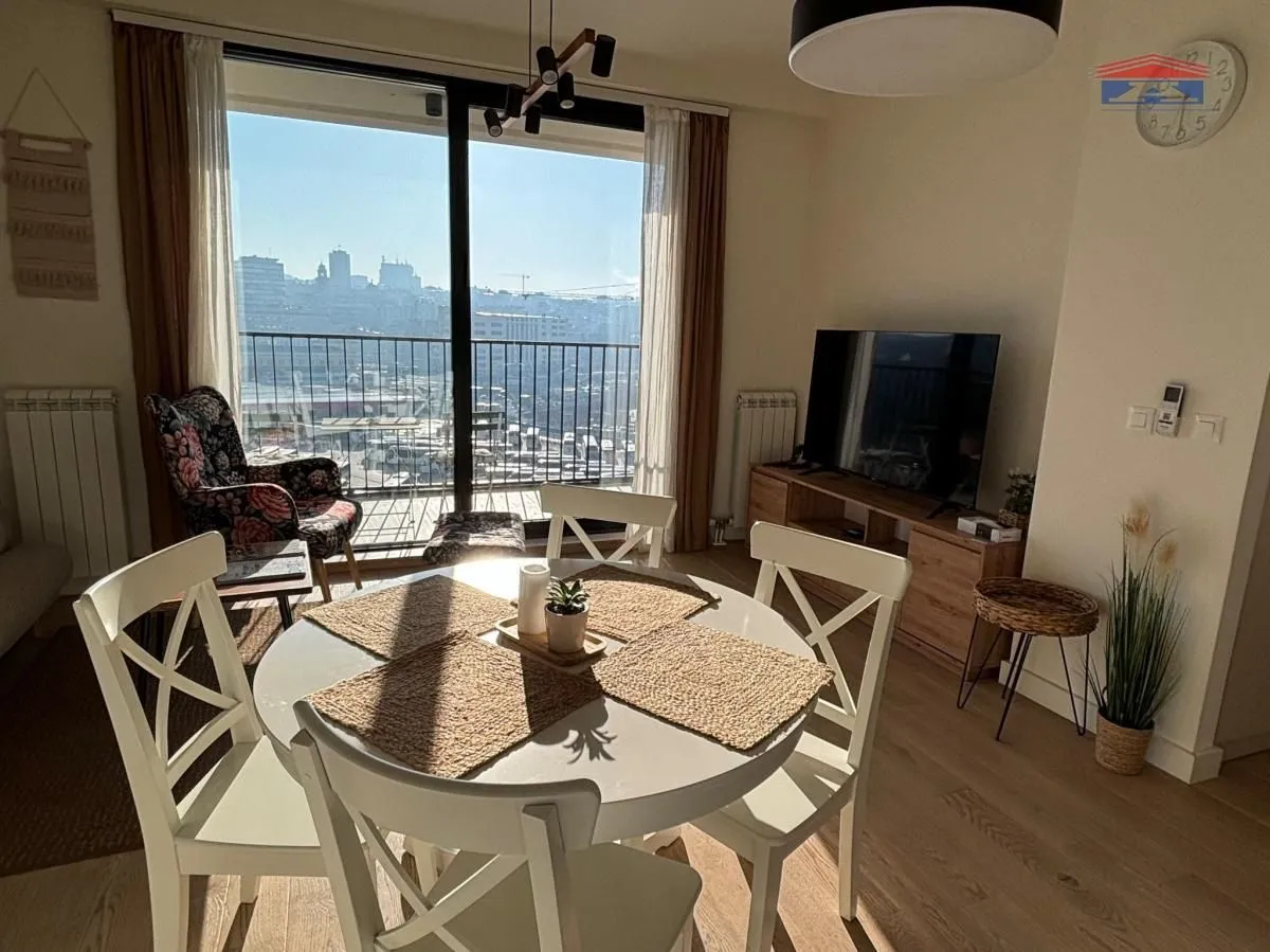 Rent, two bedroom apartment, 75m², Savski Venac, Beograd