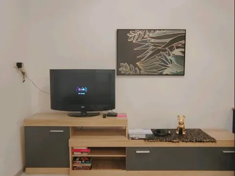 Rent, one bedroom apartment, 70m², Bečići, Budva - image 2