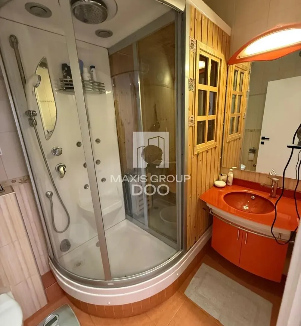 Rent, four bedroom apartment, 150m², Novi Beograd Sve Podlokacije, Beograd