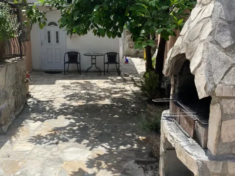 Rent, one bedroom apartment, 38m², Centar, Kotor - image 9