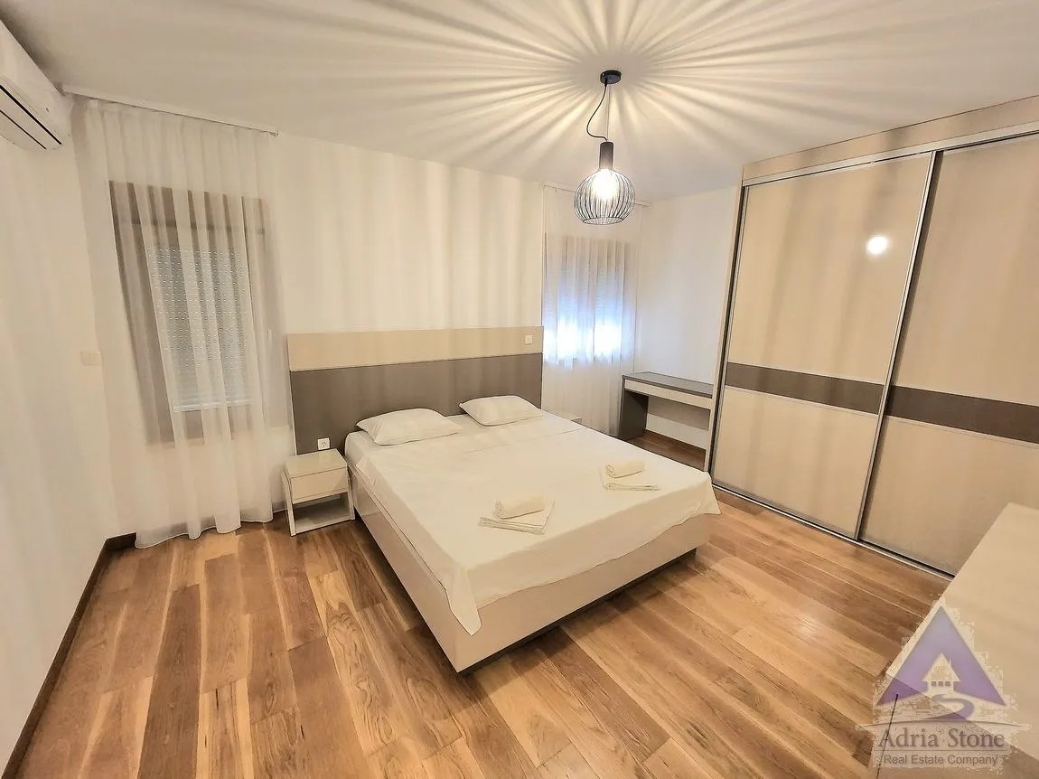 Prodaja, jednosoban stan, 87m², Pržno, Budva
