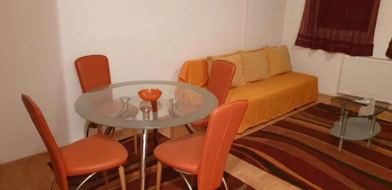 Izdavanje, garsonjera, 30m², Centar, Niš