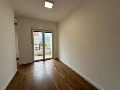 Izdavanje, dvosoban stan, 72m², Zagorič, Podgorica - image 2