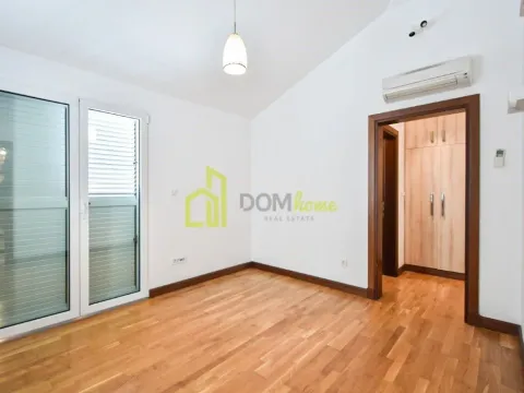 Sale, house, 230m², Mareza, Podgorica - image 13