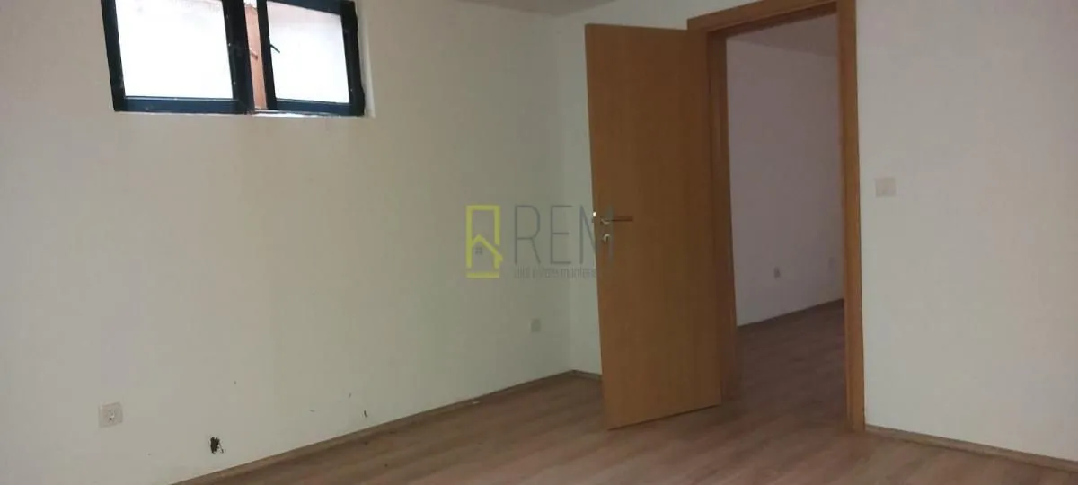 Sale, office space, 64m², Lepa Kata, Podgorica